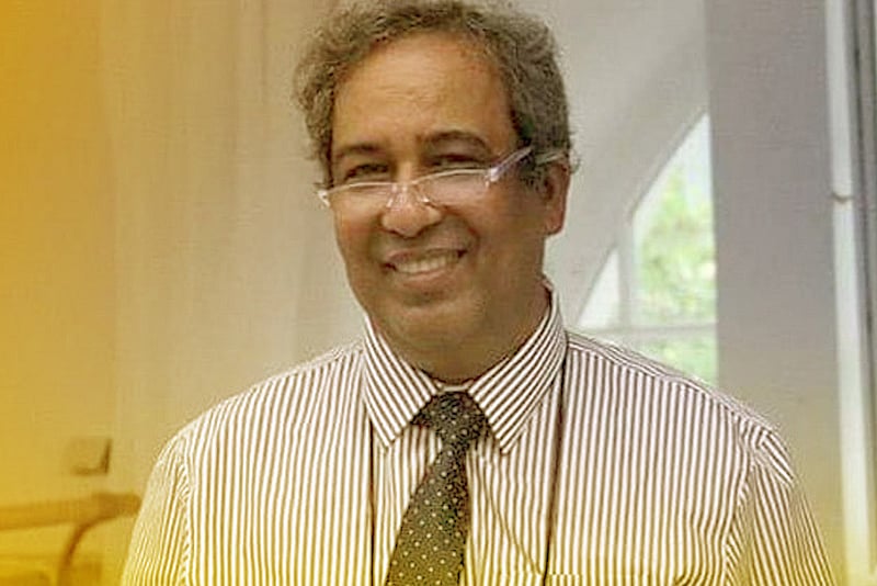 অধ্যাপক কায়কোবাদের রূপকথা নয়, বাস্তব সাফল্যের গল্প