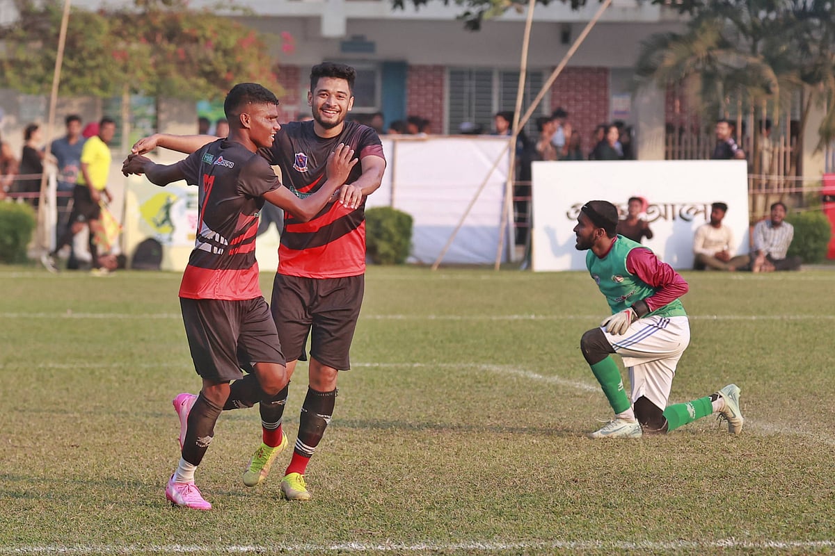 দুই হ্যাটট্রিকের দিনে চূড়ান্ত পর্বে ওঠার আনন্দ গণ বিশ্ববিদ্যালয়ের