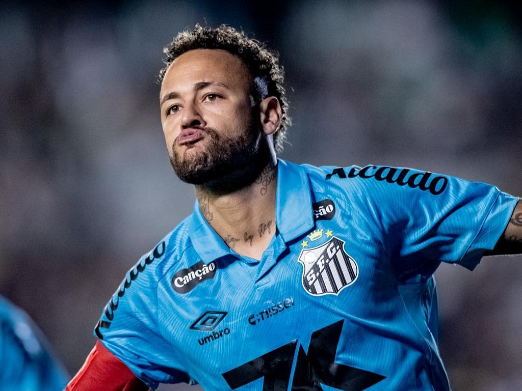 চোট নিয়ে এবার হ্যাটট্রিক নেইমারের