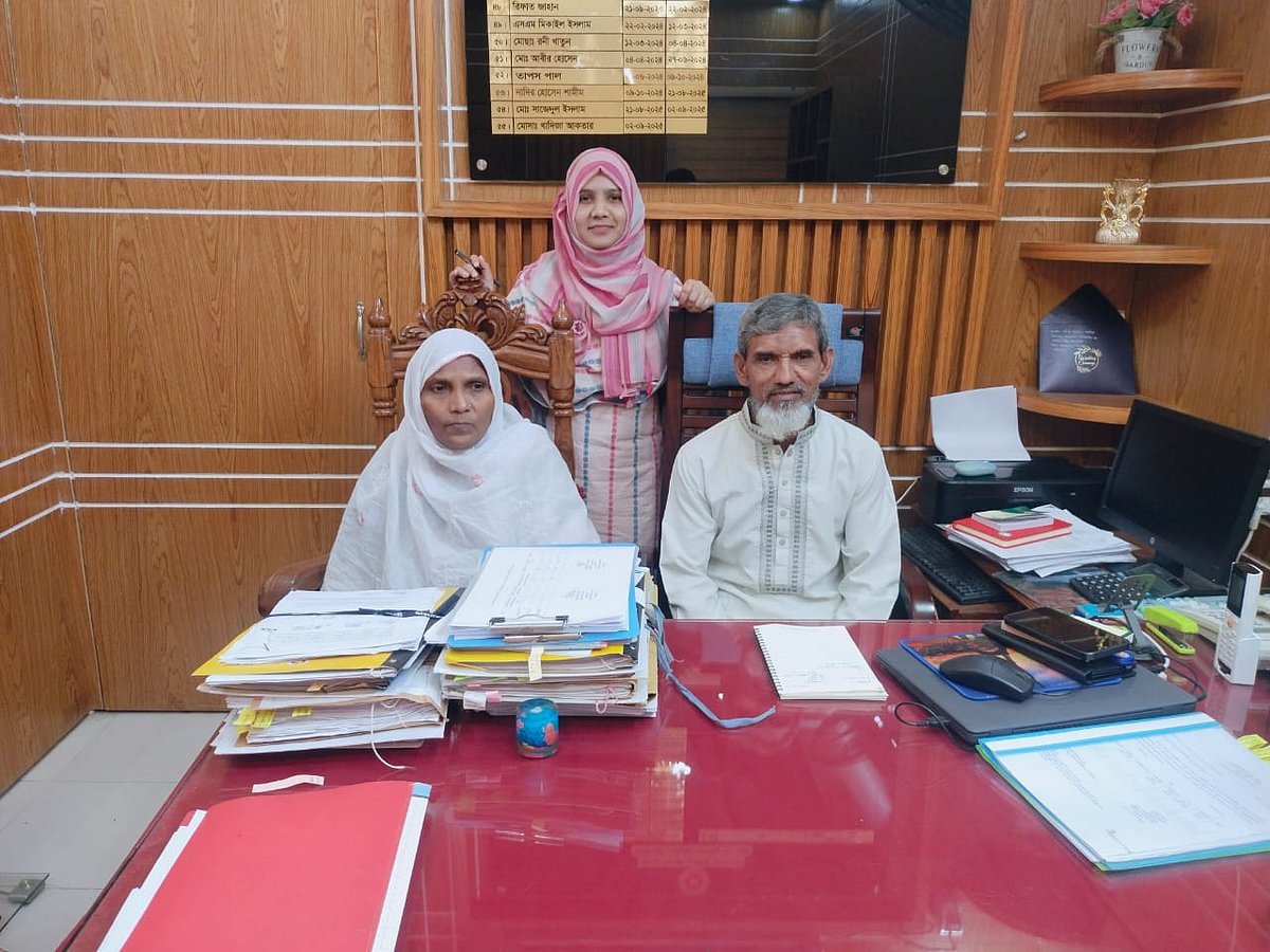 দিনমজুর বাবার ‘কষ্টের মর্ম বুঝে’ দুই মেয়ে এখন বিসিএস ক্যাডার