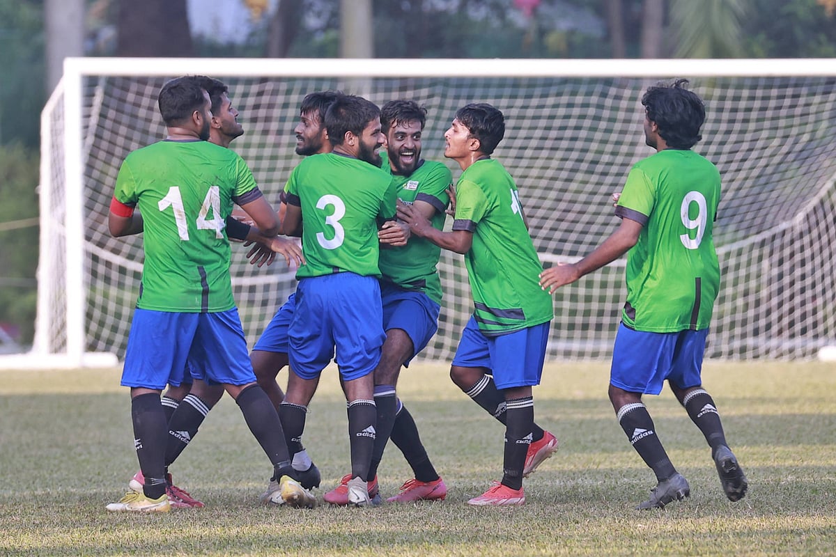 শেষ বিকেলে নুর উদ্দিনের দারুণ গোলে শেষ আটে জাহাঙ্গীরনগর