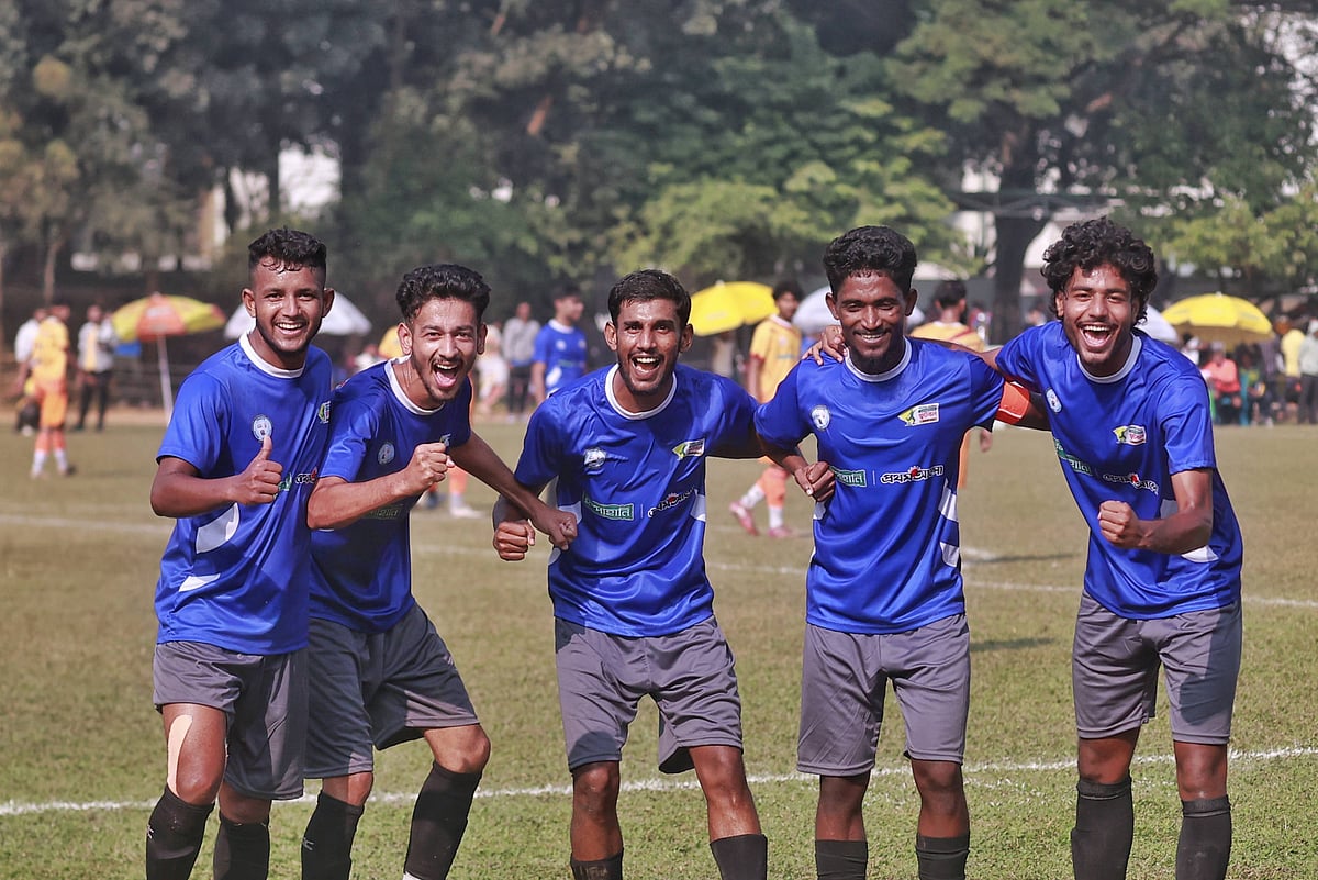 ছবির গল্পে এআইইউবি, ফারইস্ট ও জাহাঙ্গীরনগরের জয়