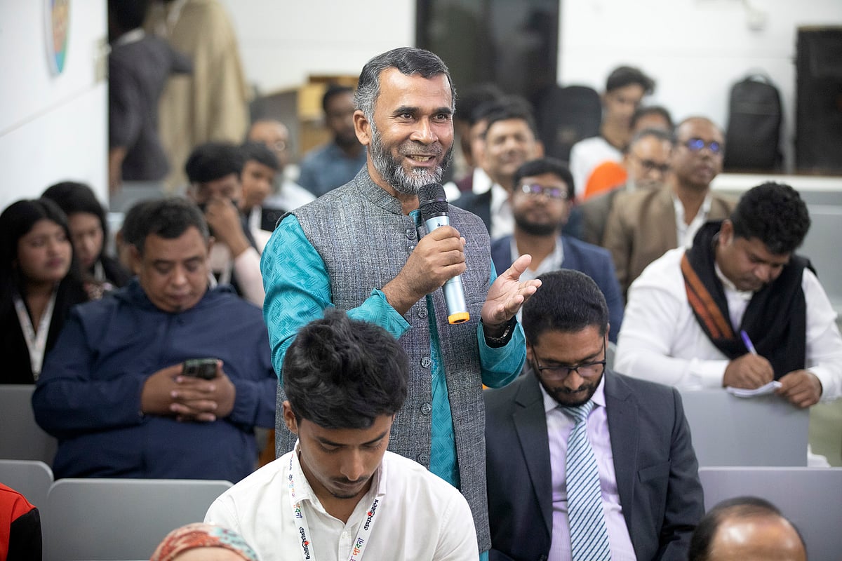 প্রথম আলোর খবরে মানুষ আস্থা রাখেন