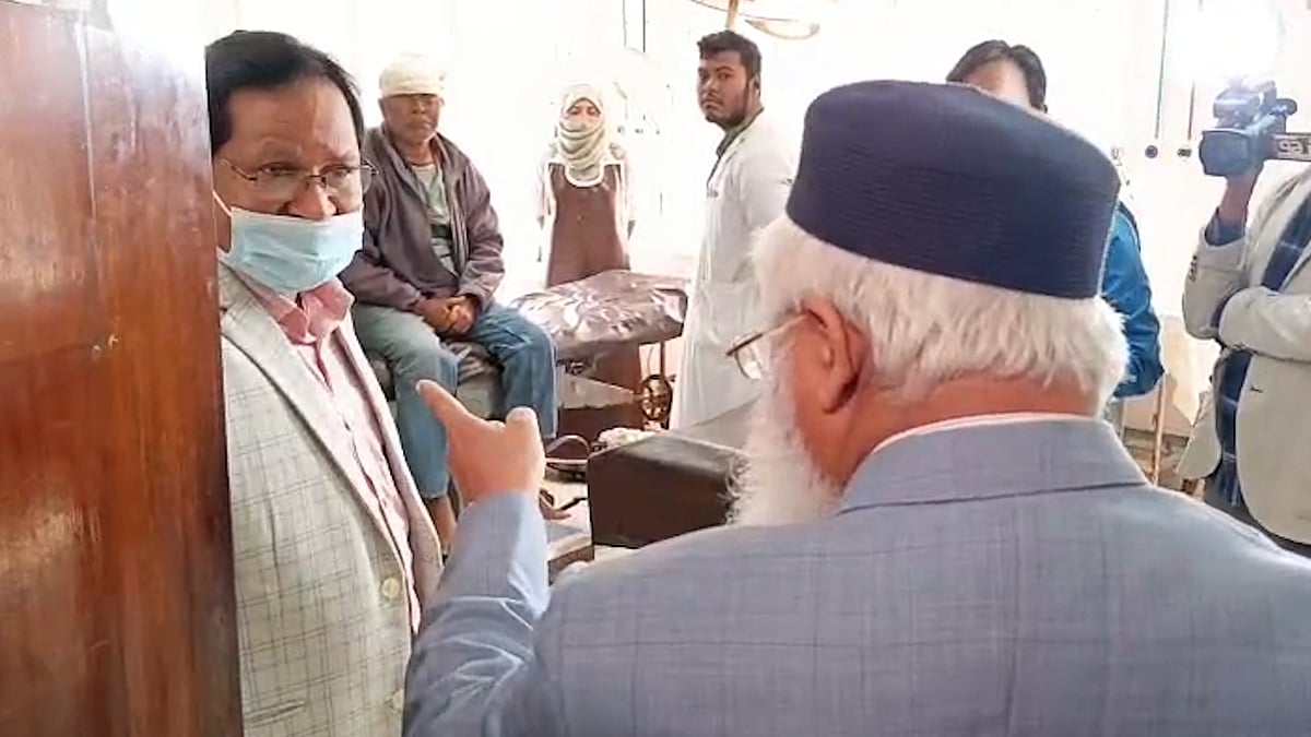 ক্ষমা পেয়ে কাজে যোগ দিলেন চিকিৎসক ধনদেব চন্দ্র বর্মণ