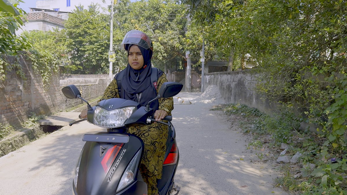 লক্ষ্য যদি স্থির থাকে, পথ যত দীর্ঘ হোক-না কেন গন্তব্যে পৌঁছাবেনই : মনোয়ারা খাতুন | কঠিন কিছুই না–৭