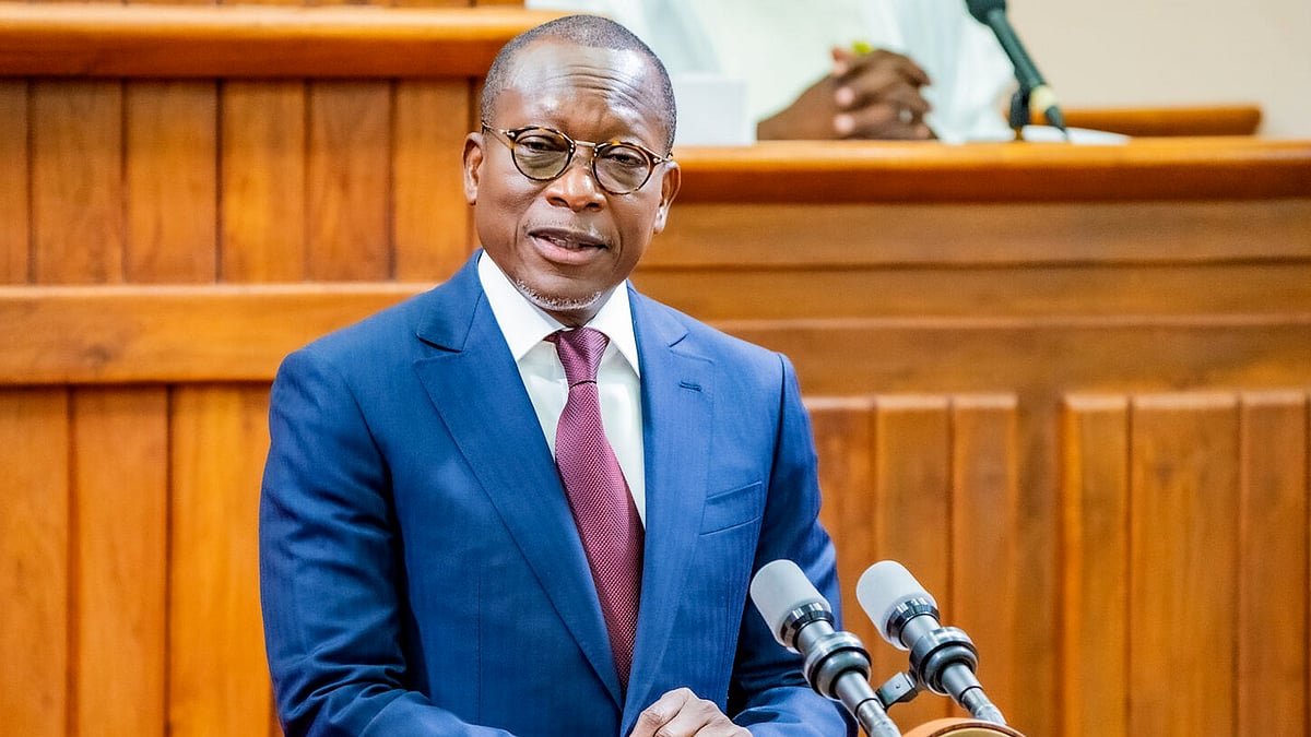 টেলিভিশনে গিয়ে সরকার উৎখাতের দাবি, সরকারের অস্বীকার