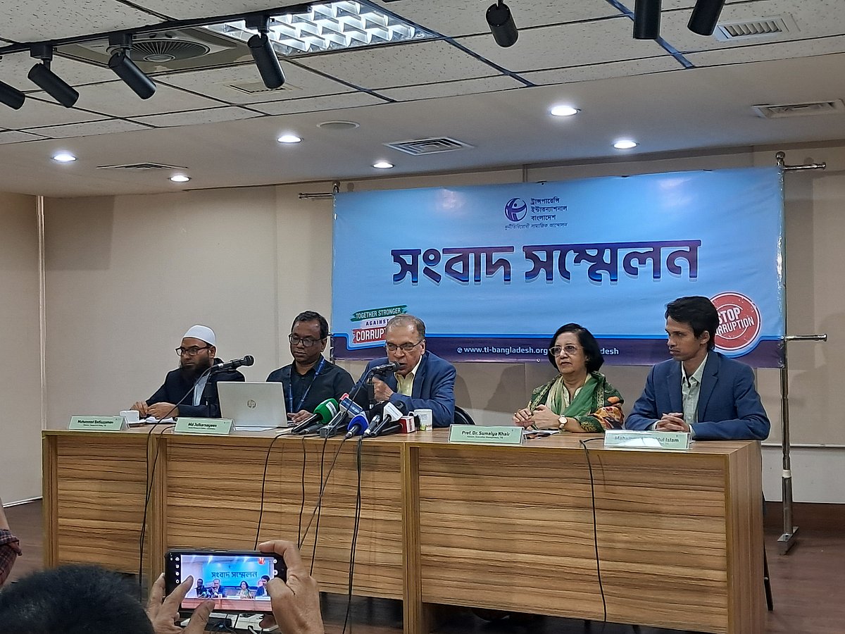 দুর্নীতি আছে, দখল–চাঁদাবাজিও চলছে