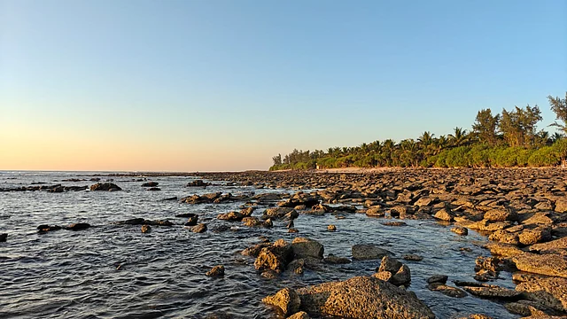 ছেঁড়া দ্বীপে যাওয়া নিষেধ বলে একেই বলা যায় সেন্ট মার্টিন দ্বীপের শেষ প্রান্ত