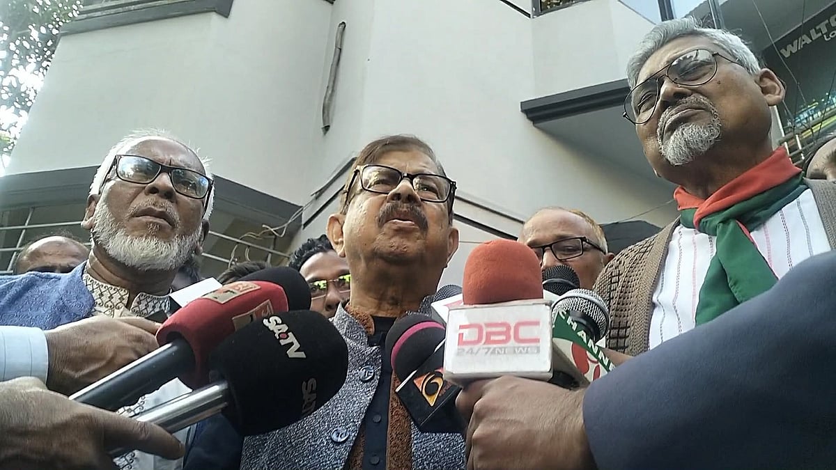 ছবি: প্রথম আরো