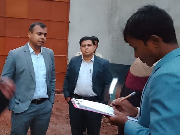 তারাগঞ্জে ১০৭ বস্তা টিএসপি সার জব্দ, ডিলারকে জরিমানা