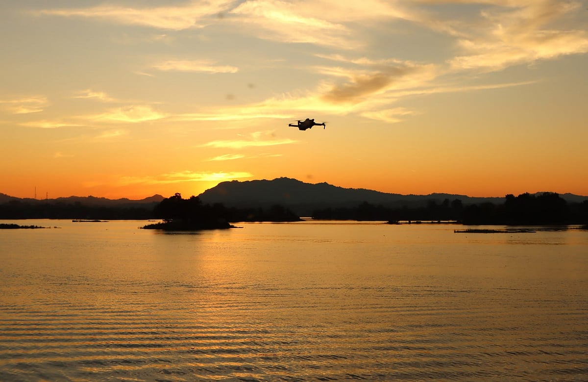 পড়ন্ত বিকেলে মোহনীয় কাপ্তাই হ্রদ