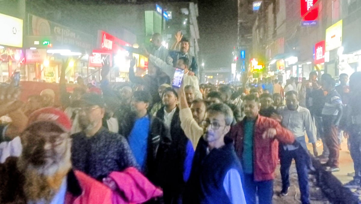 কিশোরগঞ্জ-১: বিএনপির মনোনয়নবঞ্চিত চার নেতা এক মঞ্চে, একসঙ্গে বিক্ষোভ