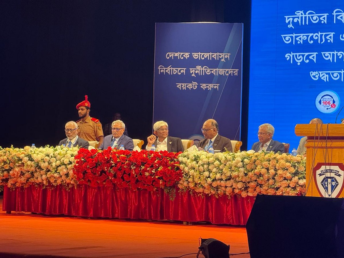 এখন তো দুর্নীতিগ্রস্তের সঙ্গে সন্তানের বিয়ে দিতে লাফ দিয়ে চলে যাই: অর্থ উপদেষ্টা