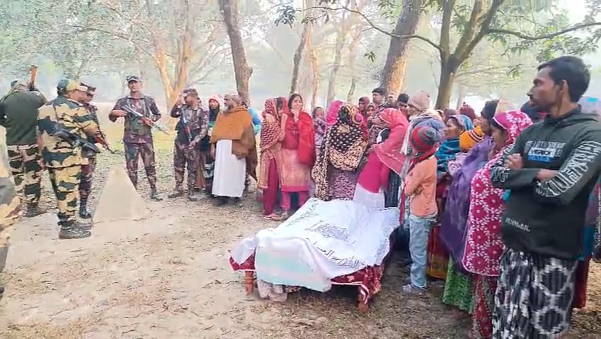 মৃত্যুর পর সীমান্তে বাংলাদেশি মায়ের মুখ দেখলেন ভারতীয় মেয়ে