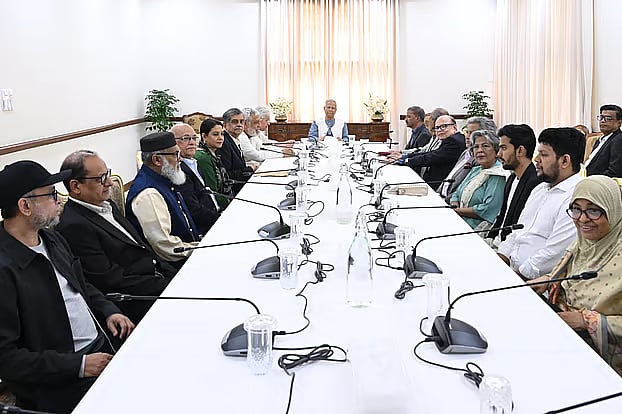 মাহফুজ ও আসিফের মন্ত্রণালয়ের উপদেষ্টা কারা হচ্ছেন