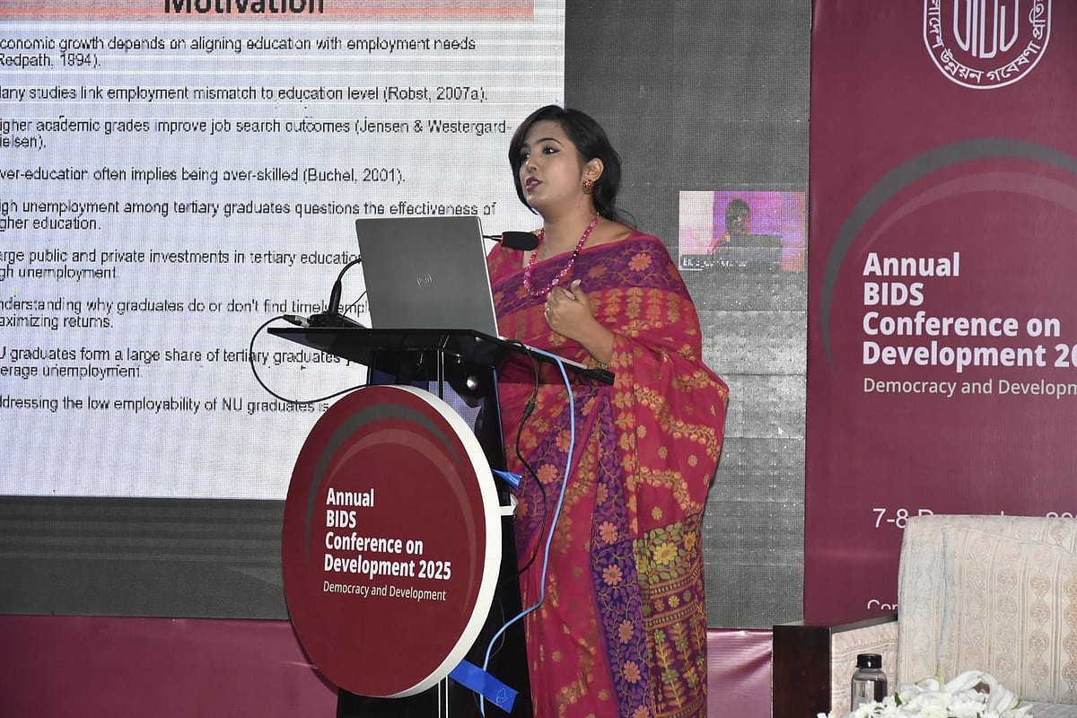 জাতীয় বিশ্ববিদ্যালয়ের ৬৬% স্নাতক পছন্দমতো কাজ পায় না