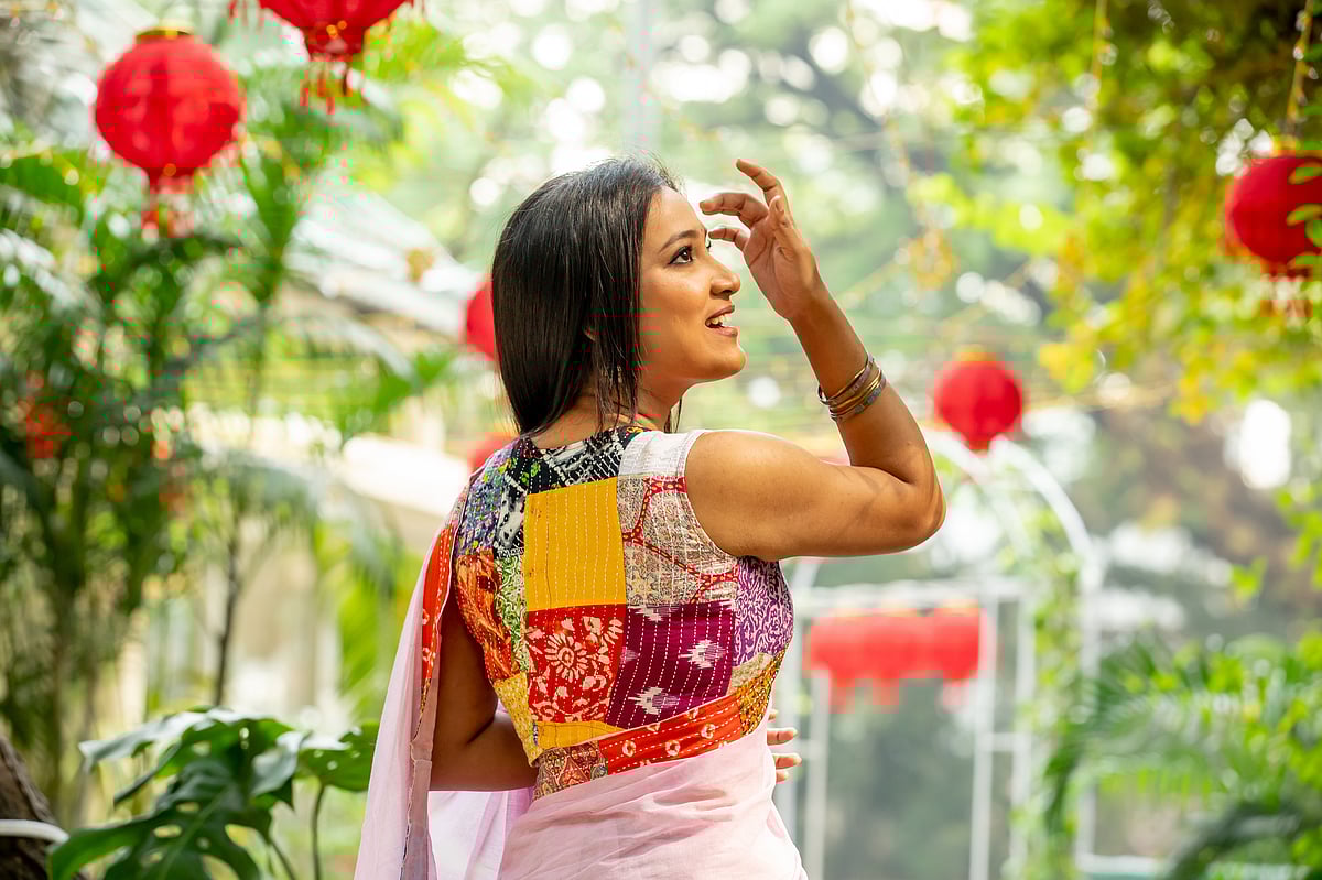 প্যাচওয়ার্কের চাদরমডেল: স্নিগ্ধা, পোশাক: পিঁপড়া বিডি, সাজ: পারসোনা। ছবি: সুমন ইউসুফ