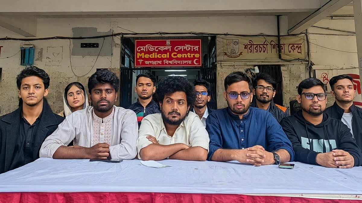 ছাত্রশিবির-সমর্থিত প্যানেলের বিরুদ্ধে আচরণবিধি লঙ্ঘনের অভিযোগ