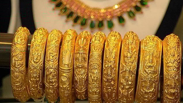 দাম বাড়ার কারণে উশুল দেখানো দেনমোহরের সোনা নিয়ে টাকা দিতে চায় শ্বশুরবাড়ির লোকেরা