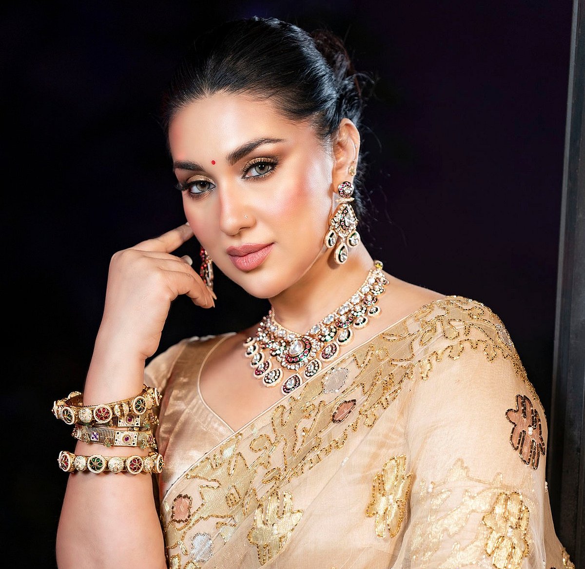 ‘অপু দিদির সঙ্গে কাজ করলে আলাদা এক শান্তি পাই’