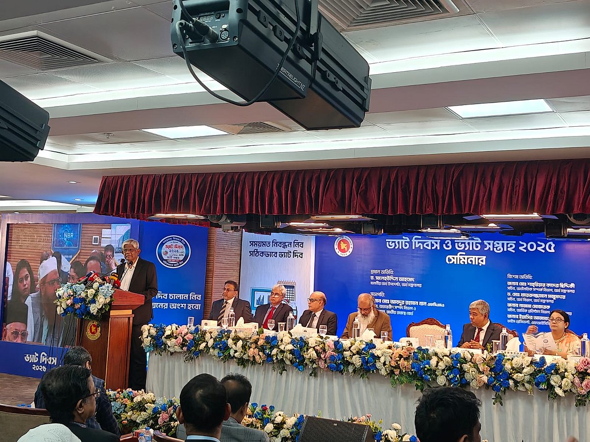 ধার–অনুদান নিয়ে বেশি দূর যাওয়া যায় না: অর্থ উপদেষ্টা