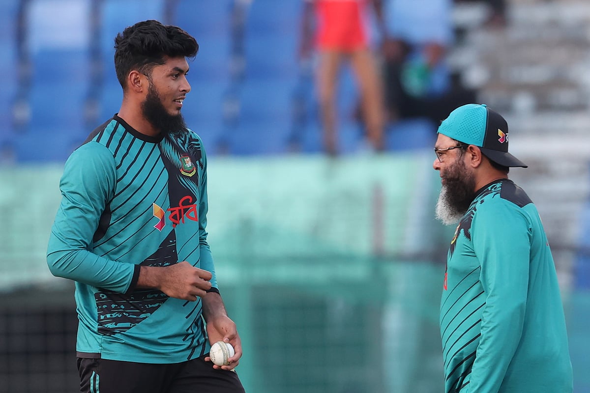 রিশাদ যেন পা মাটিতে রাখে, এটা দেখা আমাদের দায়িত্ব