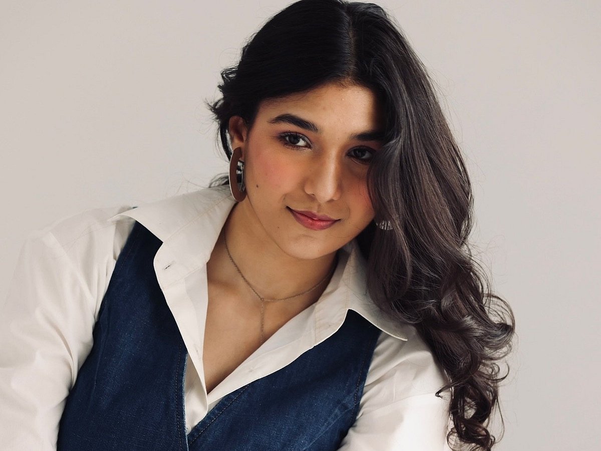 ‘পাসুরি’ গায়িকাকে নিয়ে অজানা তথ্য