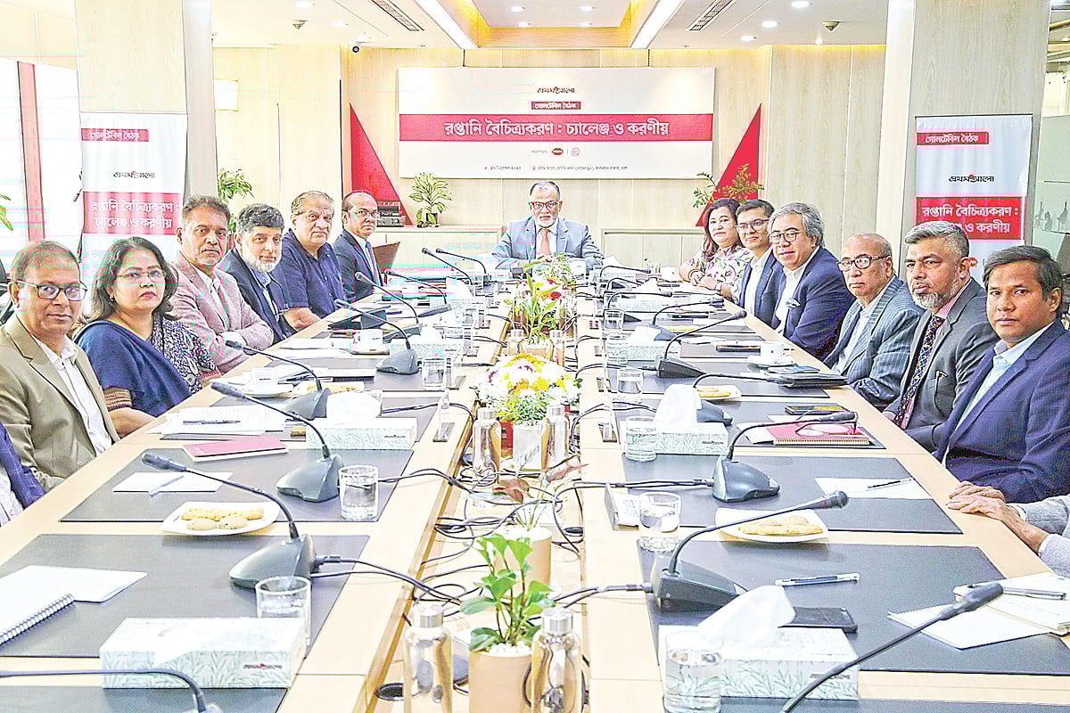 পণ্য রপ্তানি বৈচিত্র্যে ‘ভিয়েতনাম মডেল’ অনুসরণ করতে হবে