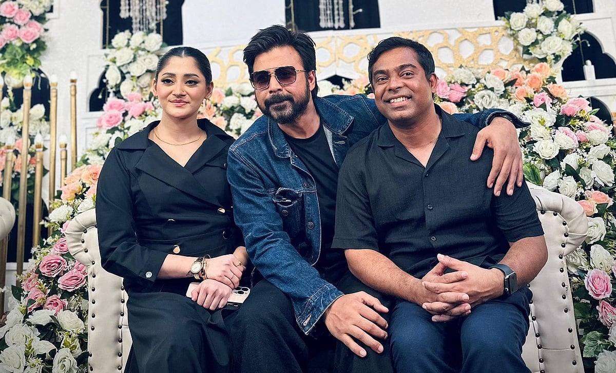 বরফঢাকা পাহাড়ে হাত কেটেও থামেননি নিশো—কাজাখস্তানে ঝুঁকি নিয়েই শুটিং