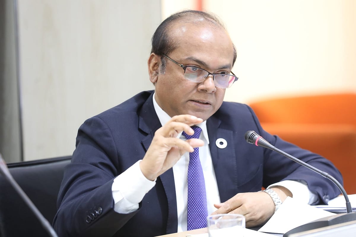 দূতাবাসের কমার্শিয়াল উইংগুলো নিয়ে আলাদা সংস্থা প্রয়োজন: ইপিবি ভাইস চেয়ারম্যান