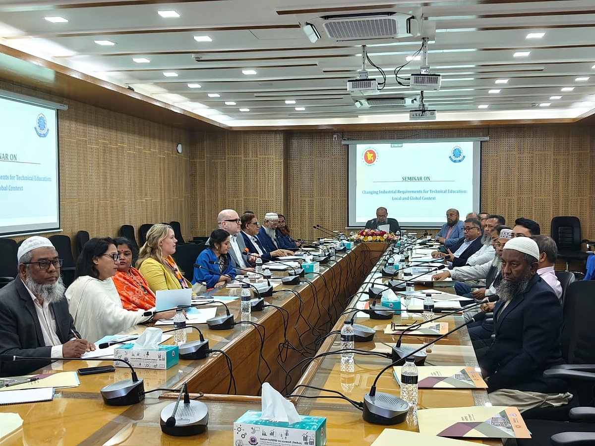 কারিগরি শিক্ষায় আধুনিকায়ন জরুরি, শিল্পের সঙ্গে সমন্বয় বাড়ানোর তাগিদ