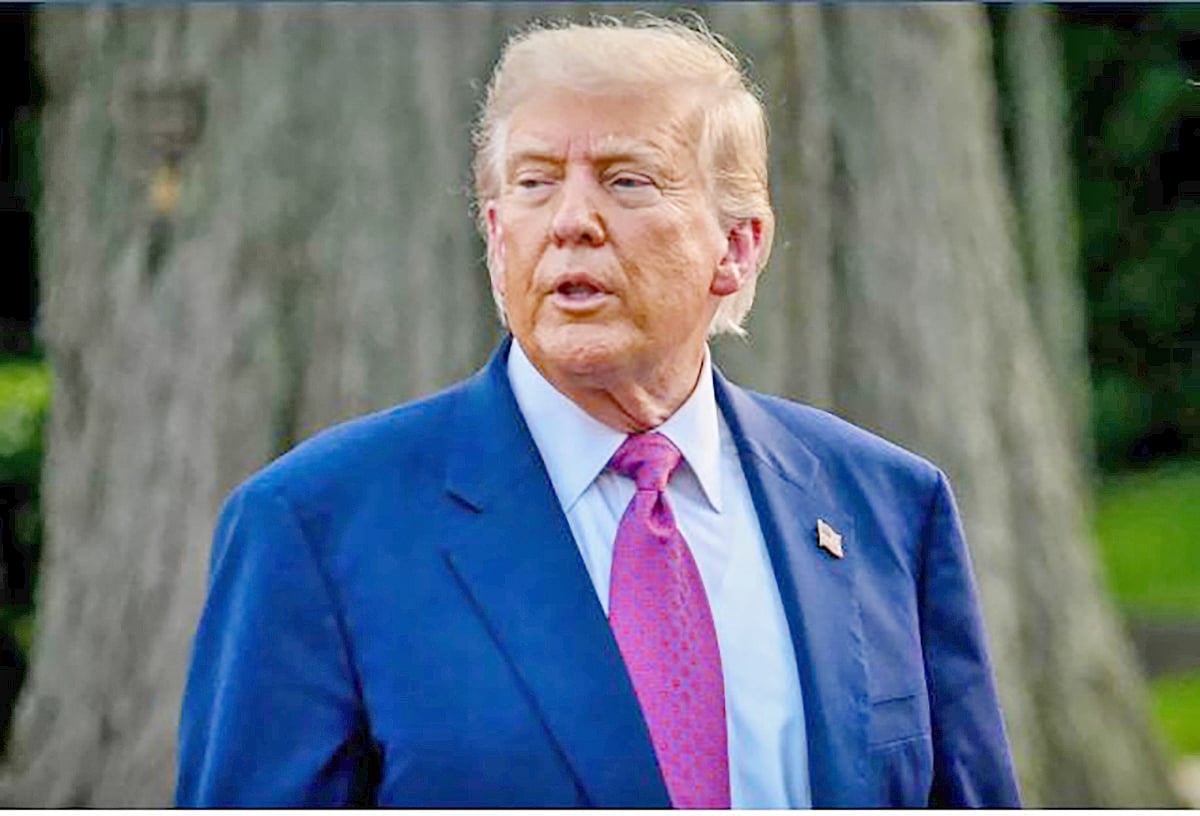 ট্রাম্প যেভাবে ভবিষ্যতের বিরুদ্ধে বাজি ধরছেন