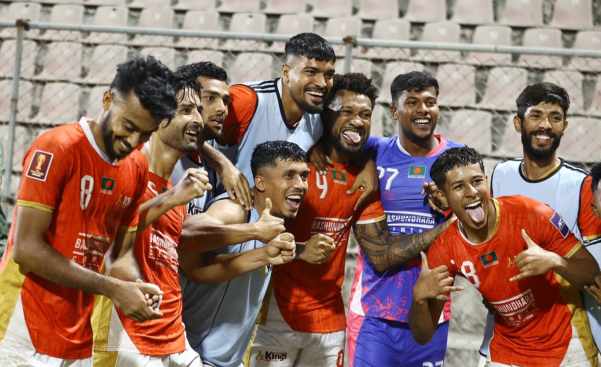 কিংসের কাছে হেরে মোহামেডানের হতাশার সন্ধ্যা, মোজাফফরভের লাল কার্ড