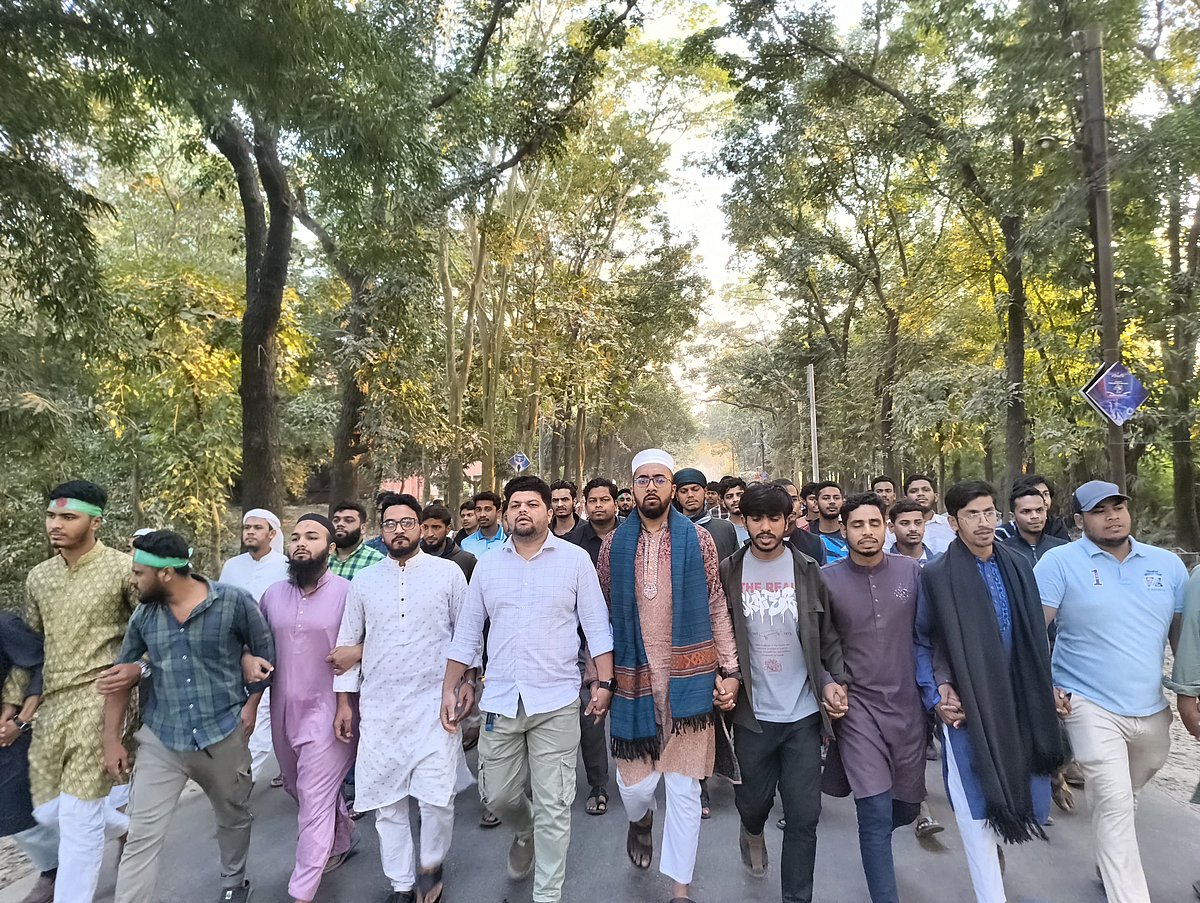 ওসমান হাদির ওপর গুলির ঘটনায় জেলায় জেলায় বিক্ষোভ