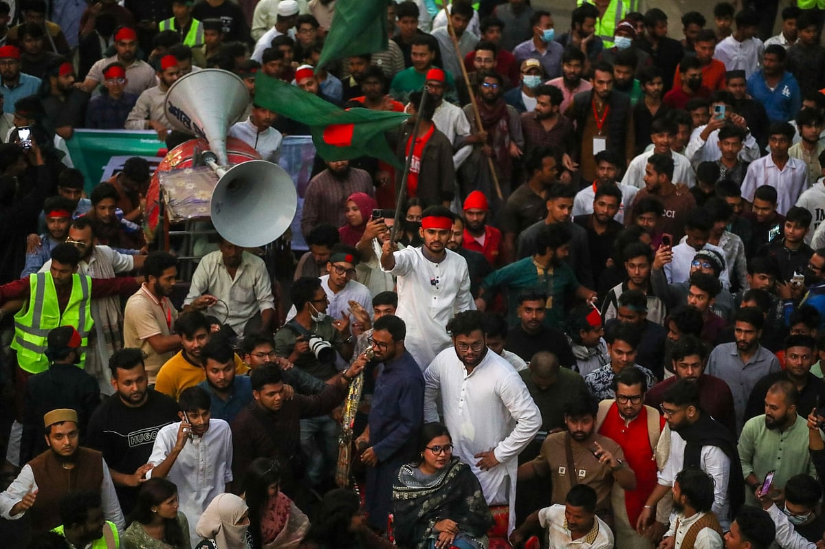 বিজয় শোভাযাত্রার মাধ্যমে আসিফ মাহমুদের ‘নির্বাচনী শোডাউন’