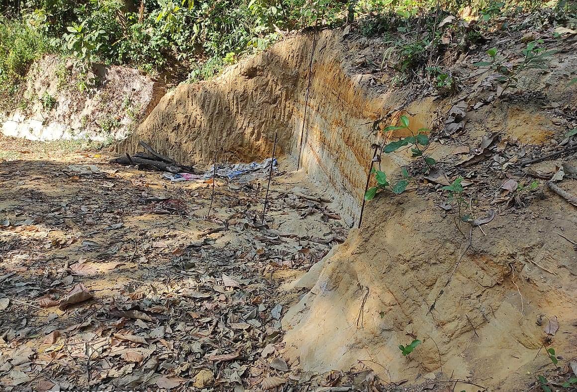 বিদ্যালয়ের ভবন বানাতে পাহাড়ে কোপ, দরপত্র বাতিলের সিদ্ধান্ত