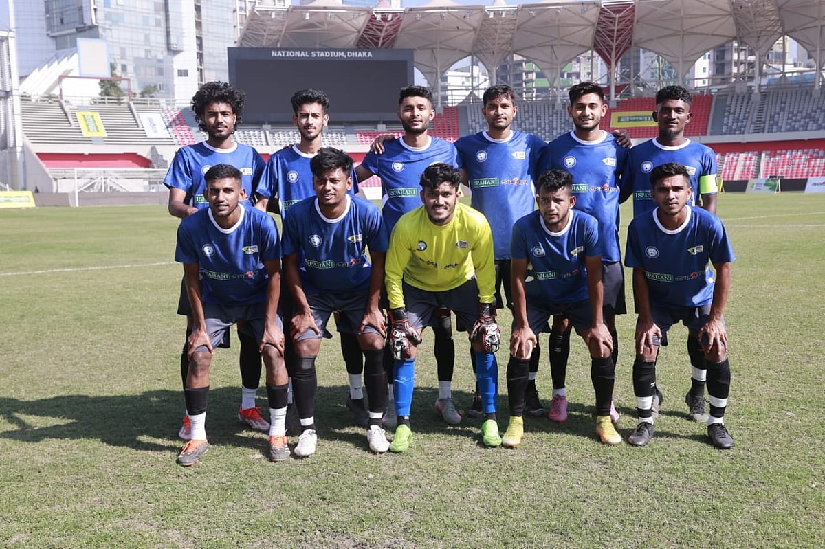 টাইব্রেকারে দুটি শট আটকে ফারইস্টকে বিদায় করে এআইইউবিকে ফাইনালে তুললেন রাজীব