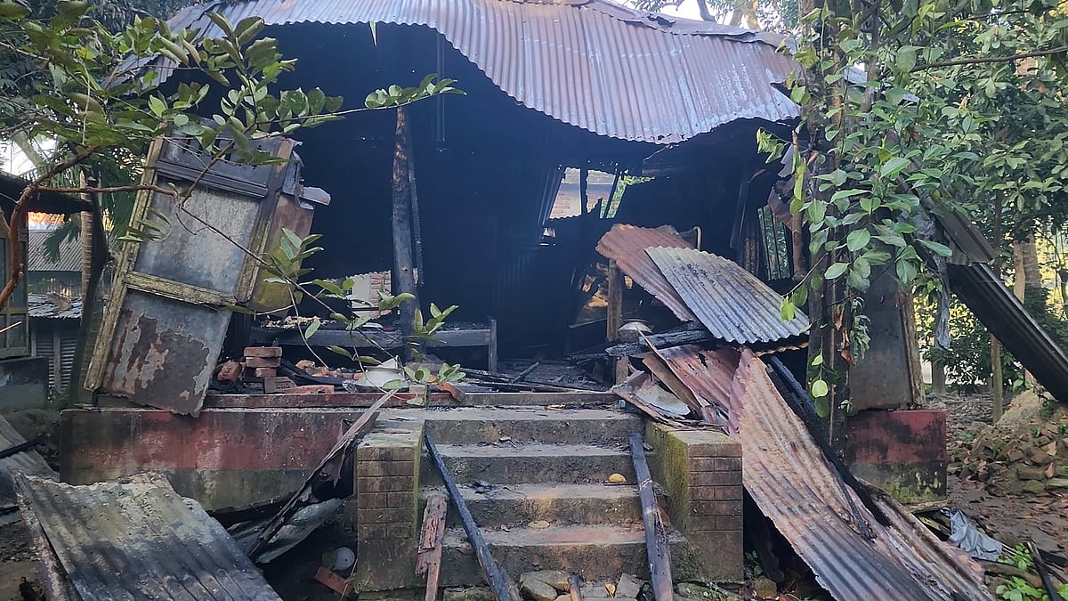 ঘরে আগুন লেগে মৃত্যু ৮০ বছরের বৃদ্ধার