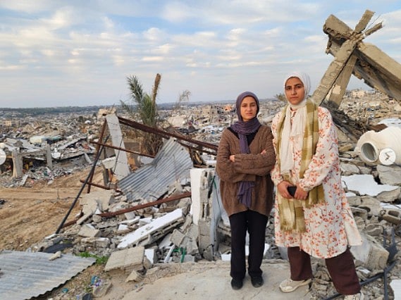 গার্ডিয়ানে কাজ করা গাজার সাংবাদিক পেলেন ব্রিটিশ জার্নালিজম অ্যাওয়ার্ডস