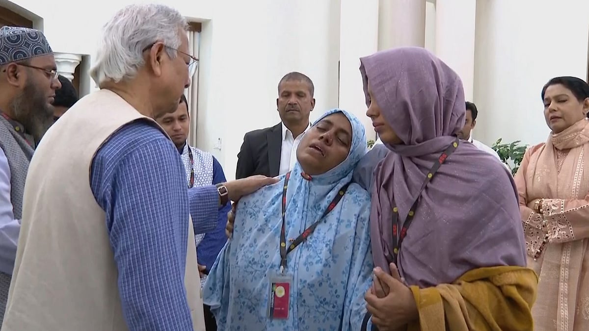 ওসমান হাদির পরিবারের সঙ্গে প্রধান উপদেষ্টার সাক্ষাৎ, সর্বোত্তম চিকিৎসার প্রতিশ্রুতি