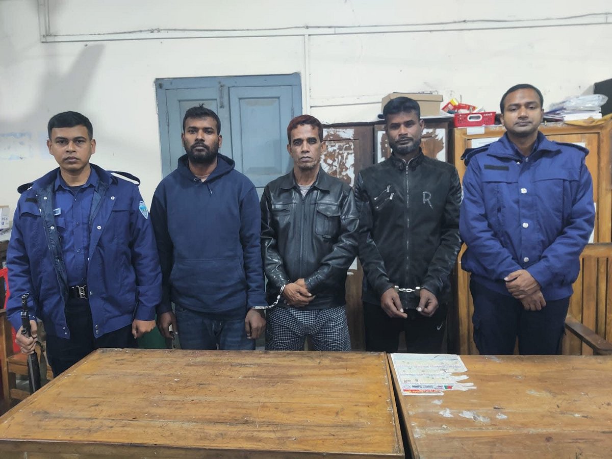 খাগড়াছড়িতে ‘অপারেশন ডেভিল হান্টে’ তিনজন গ্রেপ্তার