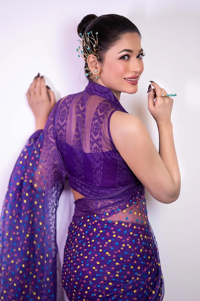 ওজন কমানোর কঠিন কাজটাই আত্মবিশ্বাসের সঙ্গে করে সফল হয়েছেন অভিনেত্রী আজমেরী হক বাঁধন