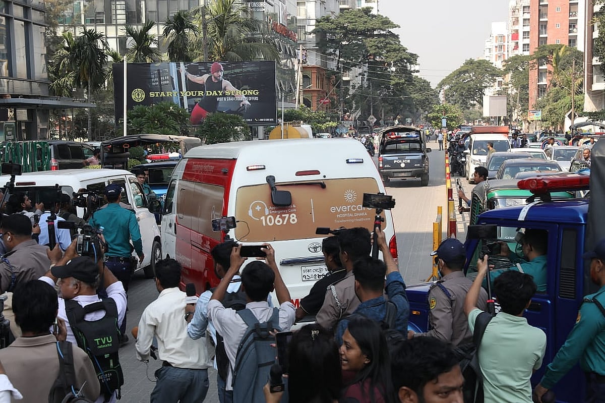 ওসমান হাদি সিঙ্গাপুরের পথে