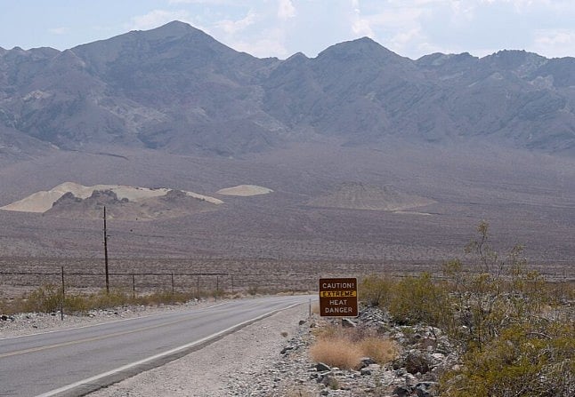 লাখো বছরের পুরোনো হ্রদ আবার জেগে উঠল