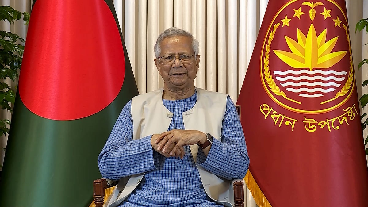 নির্বাচনের আগে চোরাগোপ্তা হামলার মাধ্যমে অস্থিরতা সৃষ্টির চেষ্টা চলছে: প্রধান উপদেষ্টা