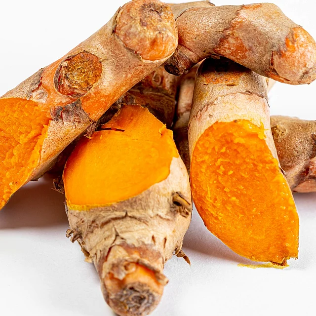 অনেকেই চিকুনগুনিয়ার ব্যথা আর ফোলায় হলুদের মাধ্যমে উপকার পেয়েছেন এ বছর