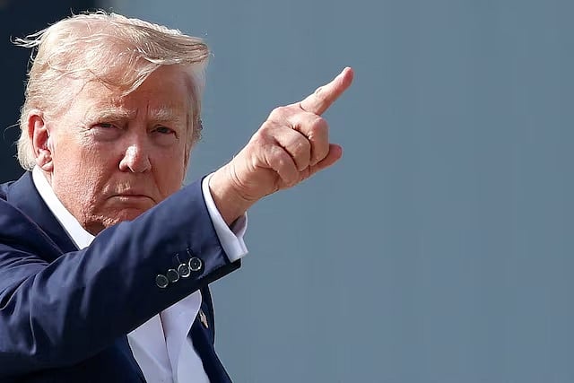 গাঁজা সেবন নিয়ে কড়াকড়ি শিথিলের ঘোষণা দিতে পারেন ট্রাম্প