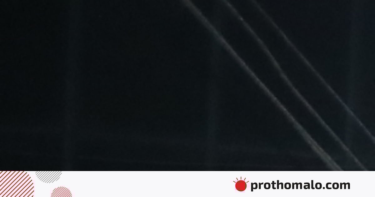 চোখের সামনে ভবন পুড়ে অঙ্গার চোখের সামনে ভবন পুড়ে অঙ্গার