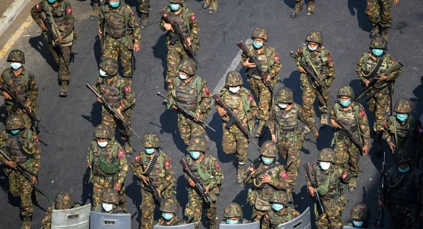 সাত দশক ধরে সামরিক শাসনের আবর্তে মিয়ানমার