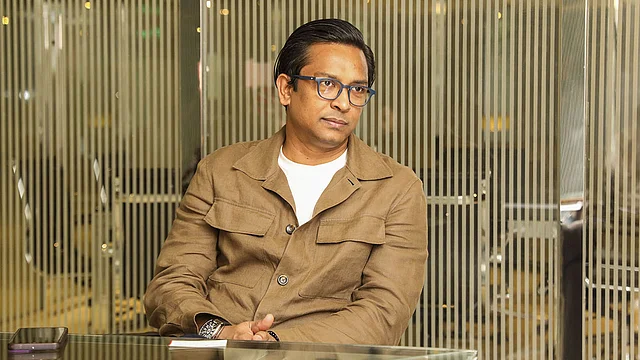 বাংলাদেশের কোন পাঁচতারকা হোটেলের প্রথম জেনারেল ম্যানেনার মো. আল আমিন